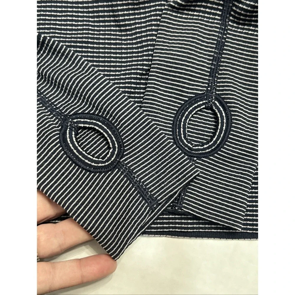 Lululemon Womens Swiftly Tech Long Sleeve Shirt Striped Blue Top‎ Sz 6